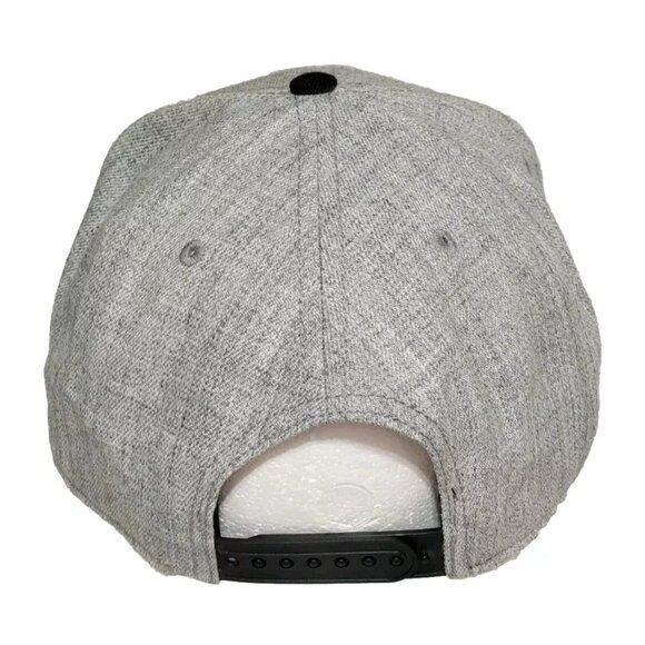 The Losers Club 1989 IT Movie Pennywise Gray & Black Cap Snapback OSFM Hat NEW - Picture 3 of 11